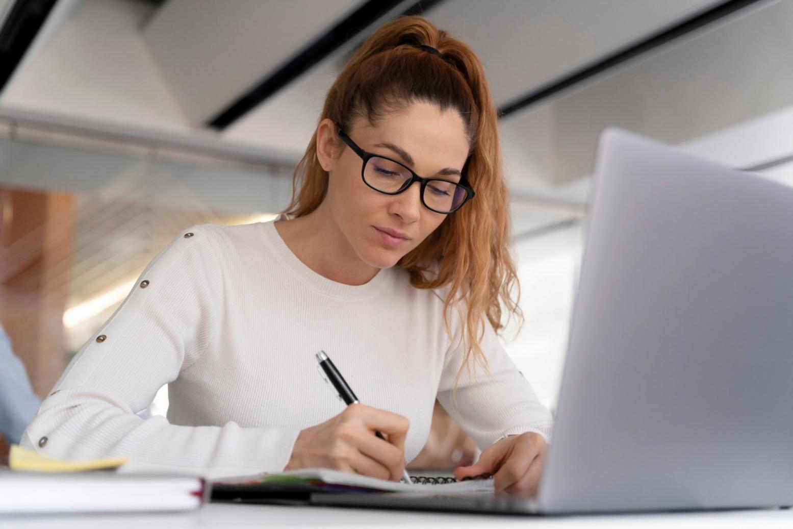 Metodología de trabajo personalizada de synaripolva